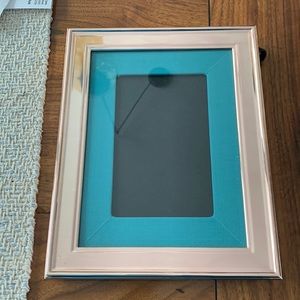 Potterybarn picture frame. Silver edges. Real mat. 4”x6” picture insert